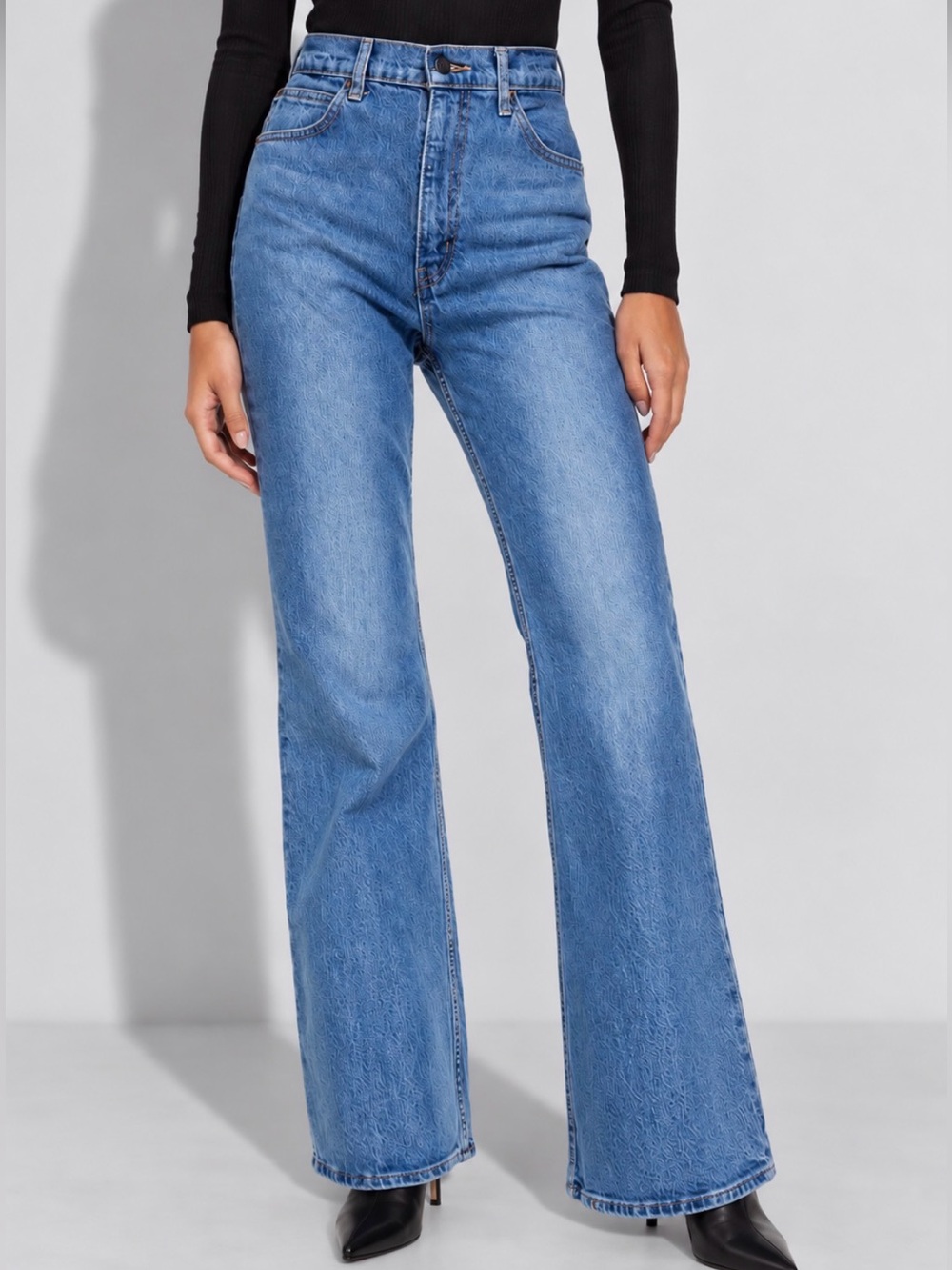 LEVI’S Premium 70s High Rise Flare Jeans Size 32